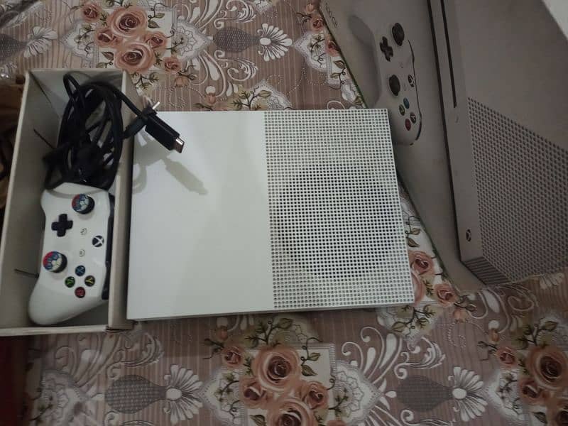 Xbox one s500 GB 7