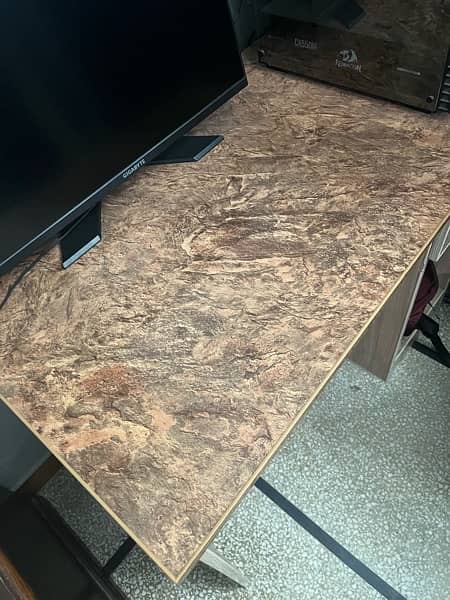 Computer table/Gaming table/Office table 1