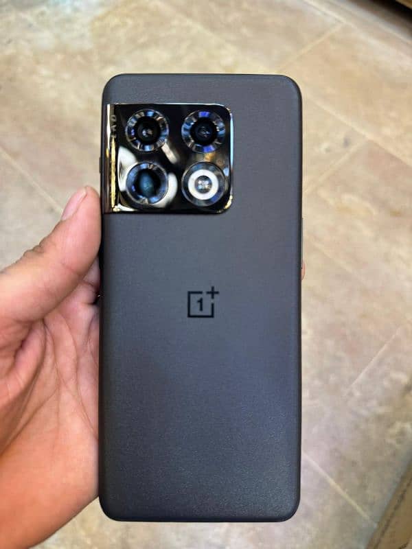 oneplus 10 pro only one month used 0