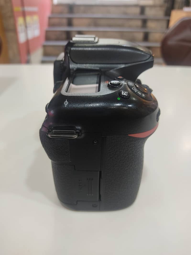 Nikon D7500 Body Only 5