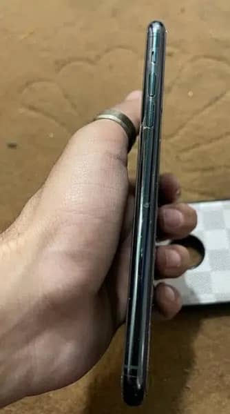 iPhone 11 pro max 2