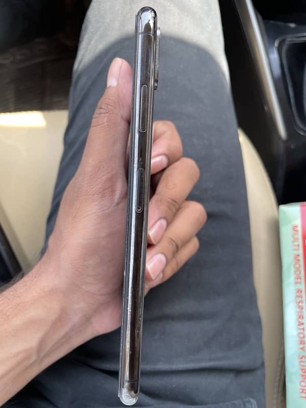 Iphone XS Max 64 GB-PTA Approved For Sale 2