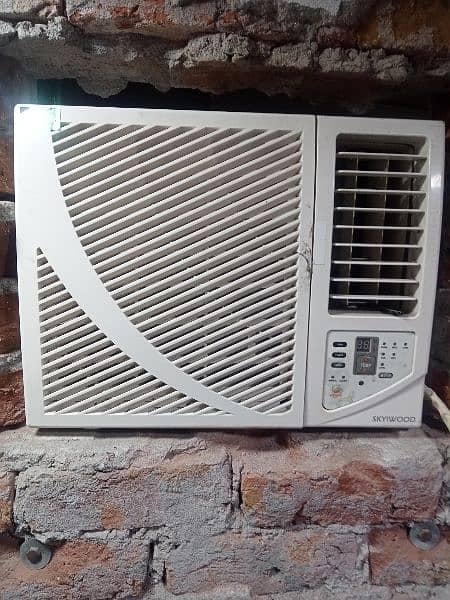 0.75 ton ac in very good condition not repir not fault 0