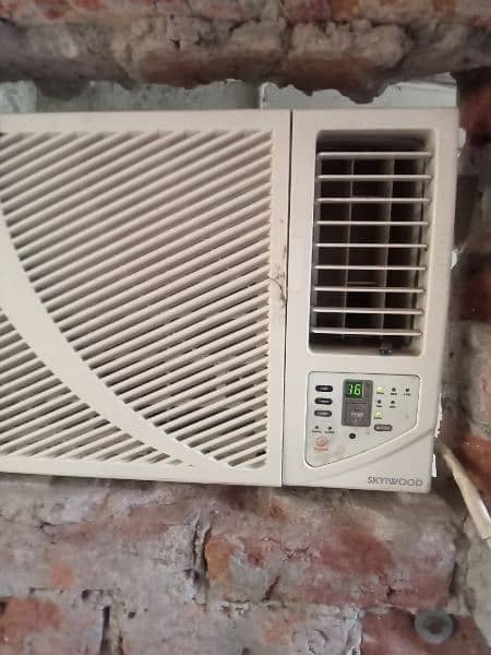 0.75 ton ac in very good condition not repir not fault 2