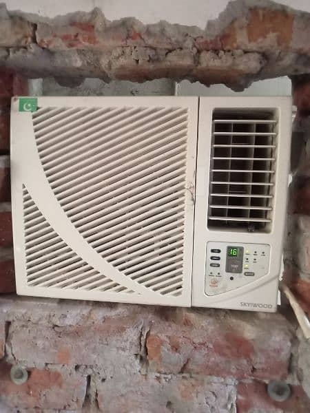 0.75 ton ac in very good condition not repir not fault 3