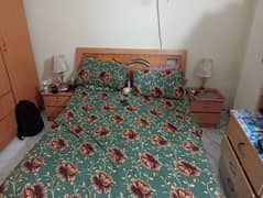 Queen size bed set for sale