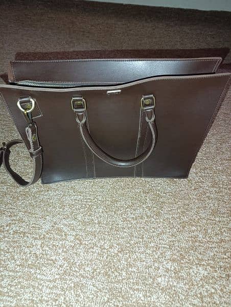 Brown laptop bag 1