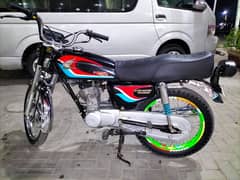 125 Honda . Model . 2014 . contact. 03064848497