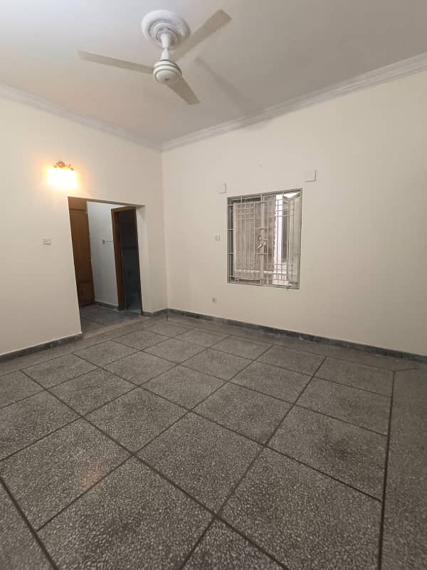 SINGLE UNIT HOUSE FOR RENT LOCATION CHAKLALA SCHEME 3 6