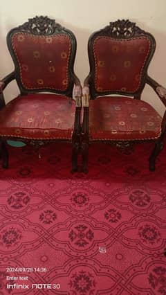 2 bed room chair for sale