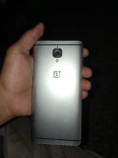 OnePlus 3t hai panal dalny wala hai 7k ka panal Hai baqi sab thk hai