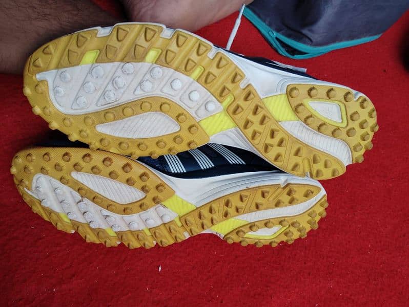 branded adidas original running shoe 1