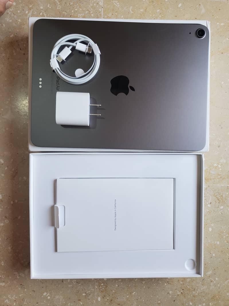 Brand New Apple iPad Air 5th Gen Urgent Sell 10