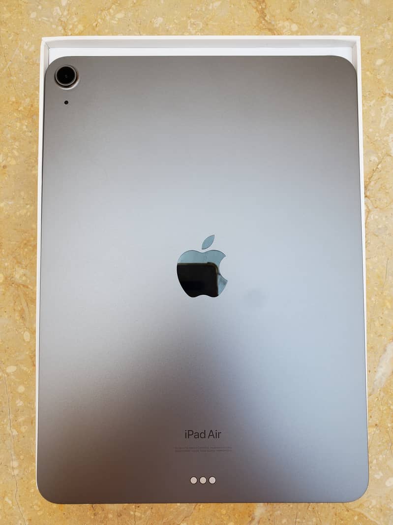 Brand New Apple iPad Air 5th Gen Urgent Sell 11