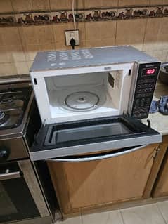 microwave oven