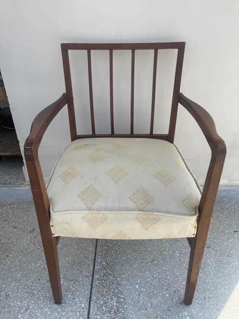 Chair For Sale | wooden Chairs | good condition | Chairs Set 2