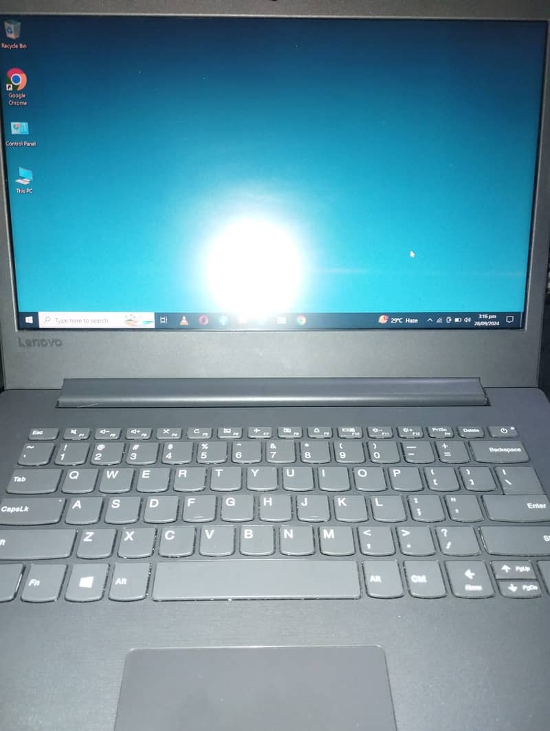 Lenovo Laptop 0