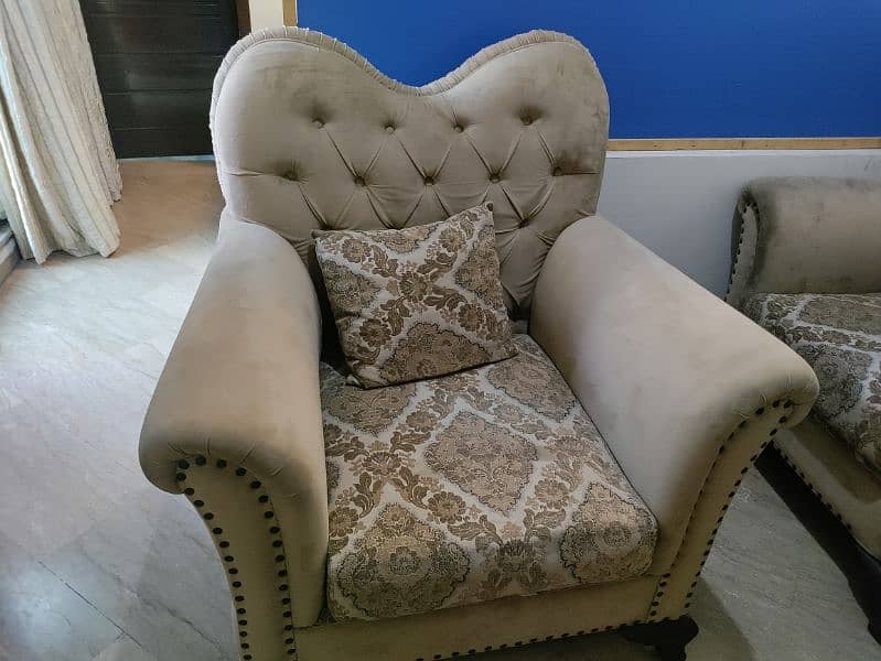 sofa set for sale in lahore ( Good condition) 4