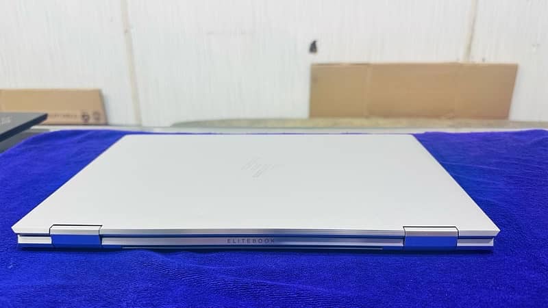 Hp Elitebook 1030-G8 3