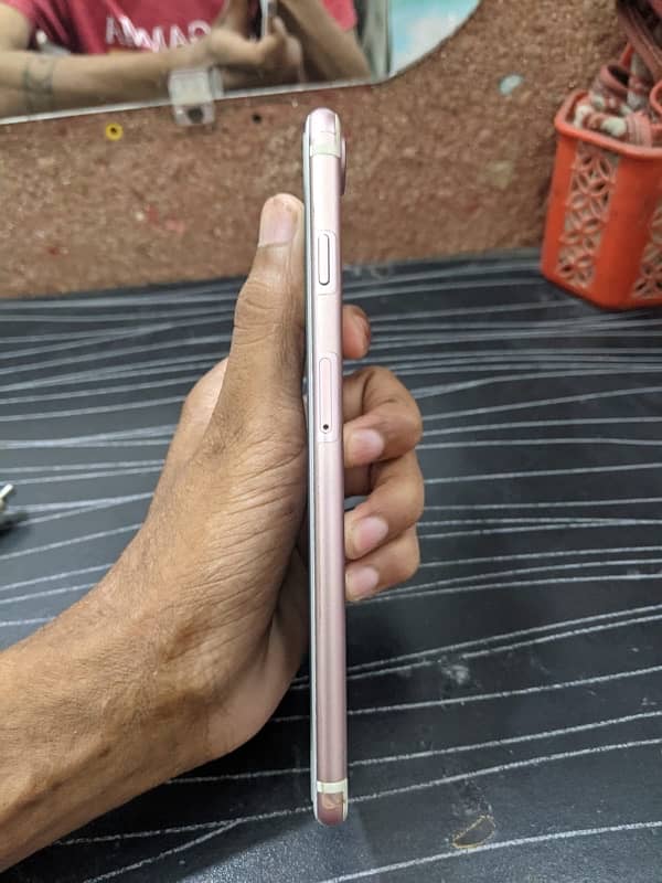 I phone 7plus non pta 1