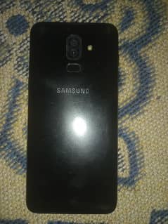 I'm selling samsung galaxy j8 mobile phone