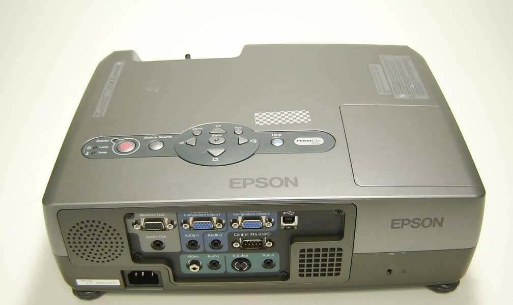 Epson EMP-820 versatile multimedia projector,USB,Ext HDMI / VGA 1