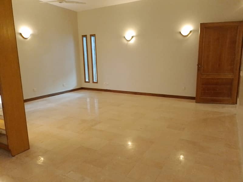 Lower portion for Rent on Khayaban-e-Badar 2