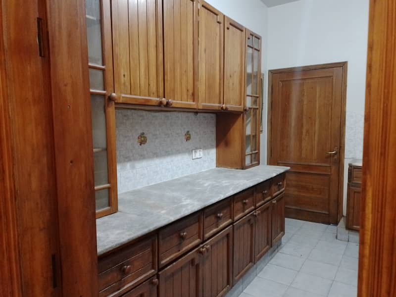 Lower portion for Rent on Khayaban-e-Badar 7