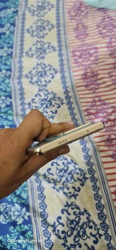 infinix zero 30 4g 10/10 condition with box and all original accessory