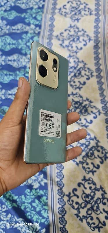 infinix zero 30 4g 10/10 condition with box and all original accessory 1