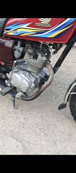 Honda 125 one hande use bike haa koi kam nhi haa 3