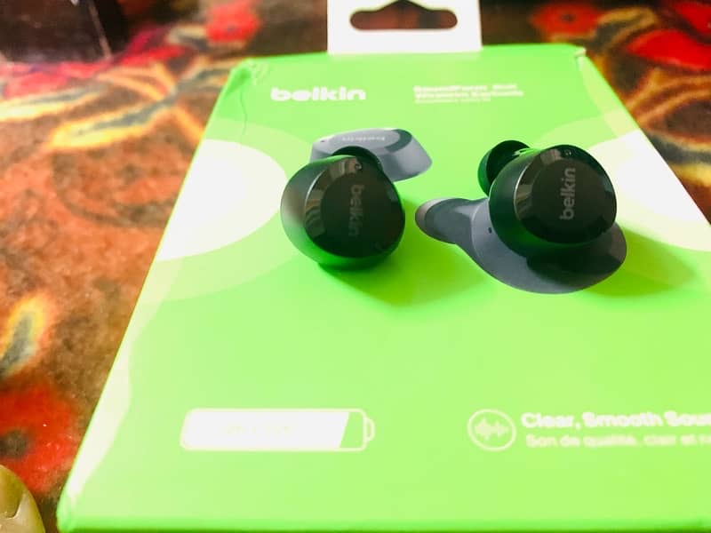 belkin soundform BOLT ear buds 3