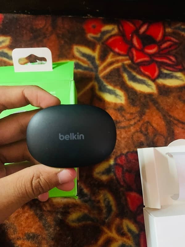 belkin soundform BOLT ear buds 5