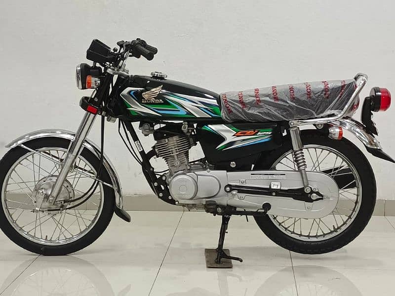 Honda CG 125 2023 Model 2