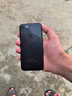 iPhone 7 10/10 condition 80 battery haealth non pta 32 Hn