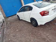 URJENT SALE HONDA CITY 2020 AUTOMATIC