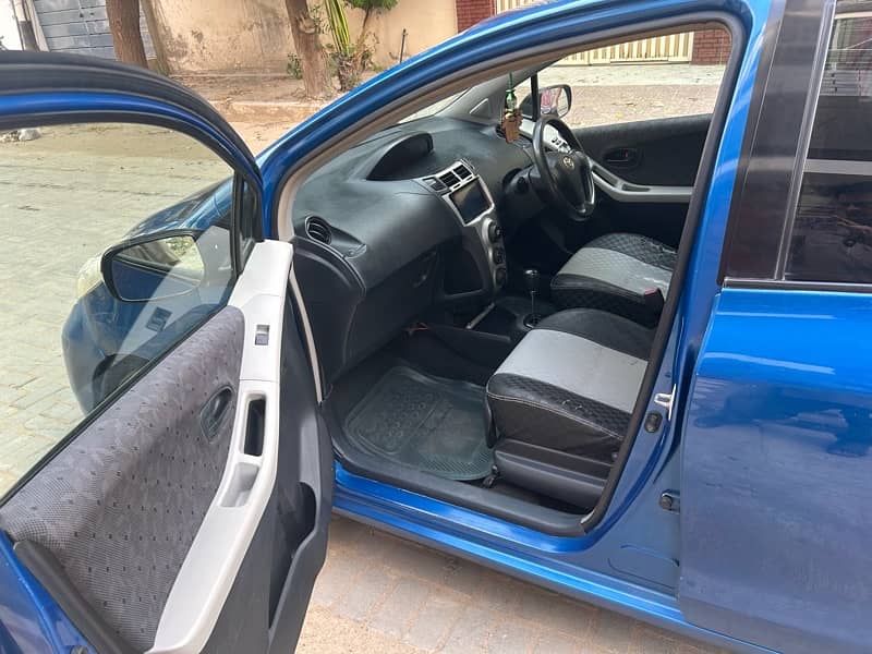 Toyota Vitz 2009 or 2013 recondition F1.0L 6