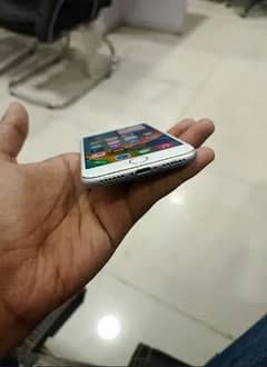 iphone 8 for sale (pta 64)