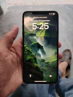 iPhone Xs Max 512 GB non-PTA Display changed