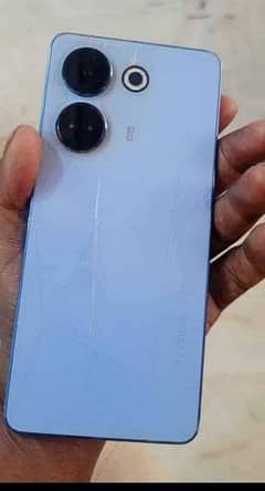 camon 20 cmplt box like new 3mnth used