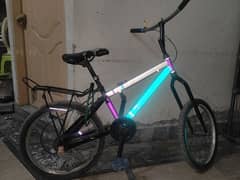 price 12000 wheeler cycle, condition 9/10