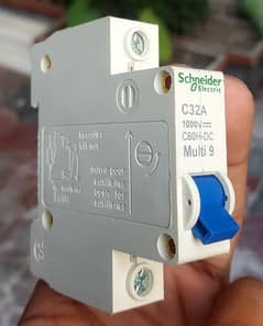 Circuit Breaker 32A 1000V DC