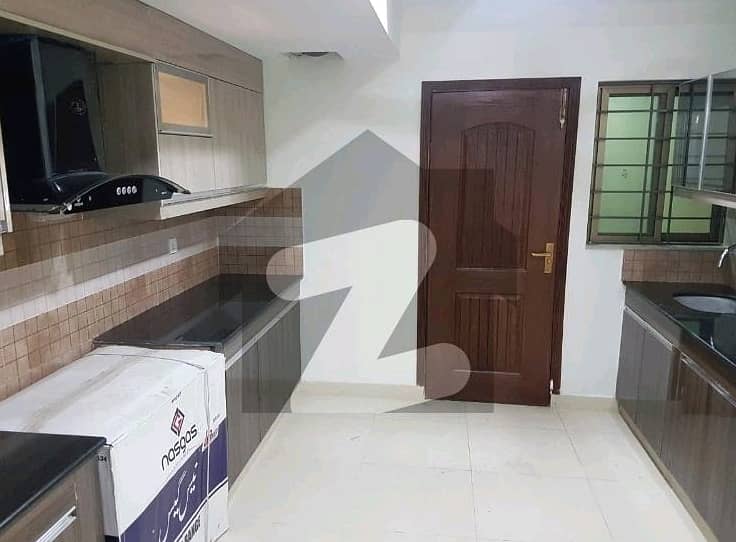 New Building 3 Bed Apartment Available For Rent In Askari 11 Lahore 3