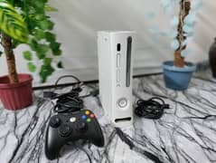 XBOX 360 FAT 30 PLUS GAME INSTALLED JAILBREAK