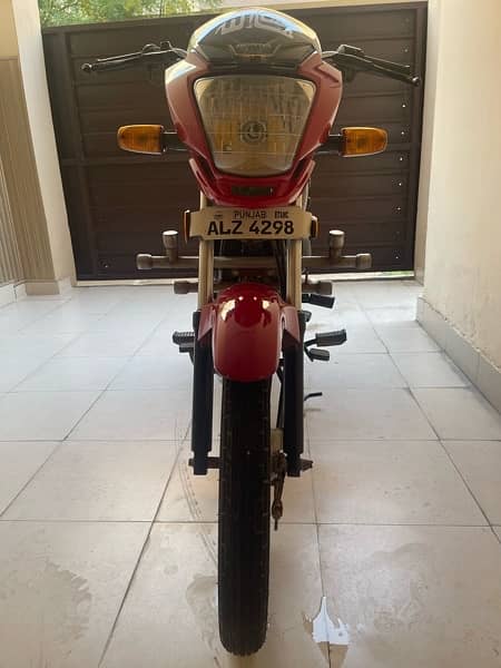 Honda prider lush new condition 10/10 2