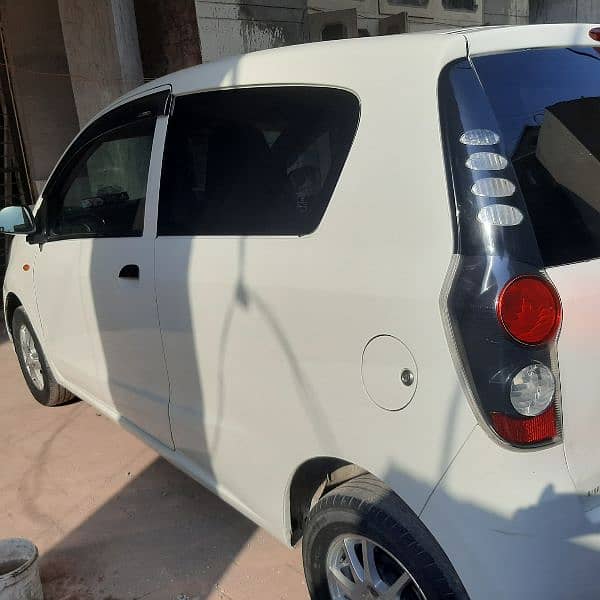 Daihatsu Mira 2015 1