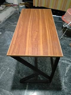 1 month used computer table