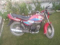 Honda Pridor motorcycle / Baia