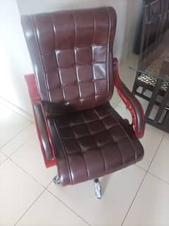 Executive Chairs-  Vey Good QUALITY  -  Rs. 20,000 each