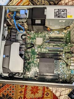 Intel Xeon Es 1620 V2 with 685 watt supply (H2H ONLY) (Negotiable)